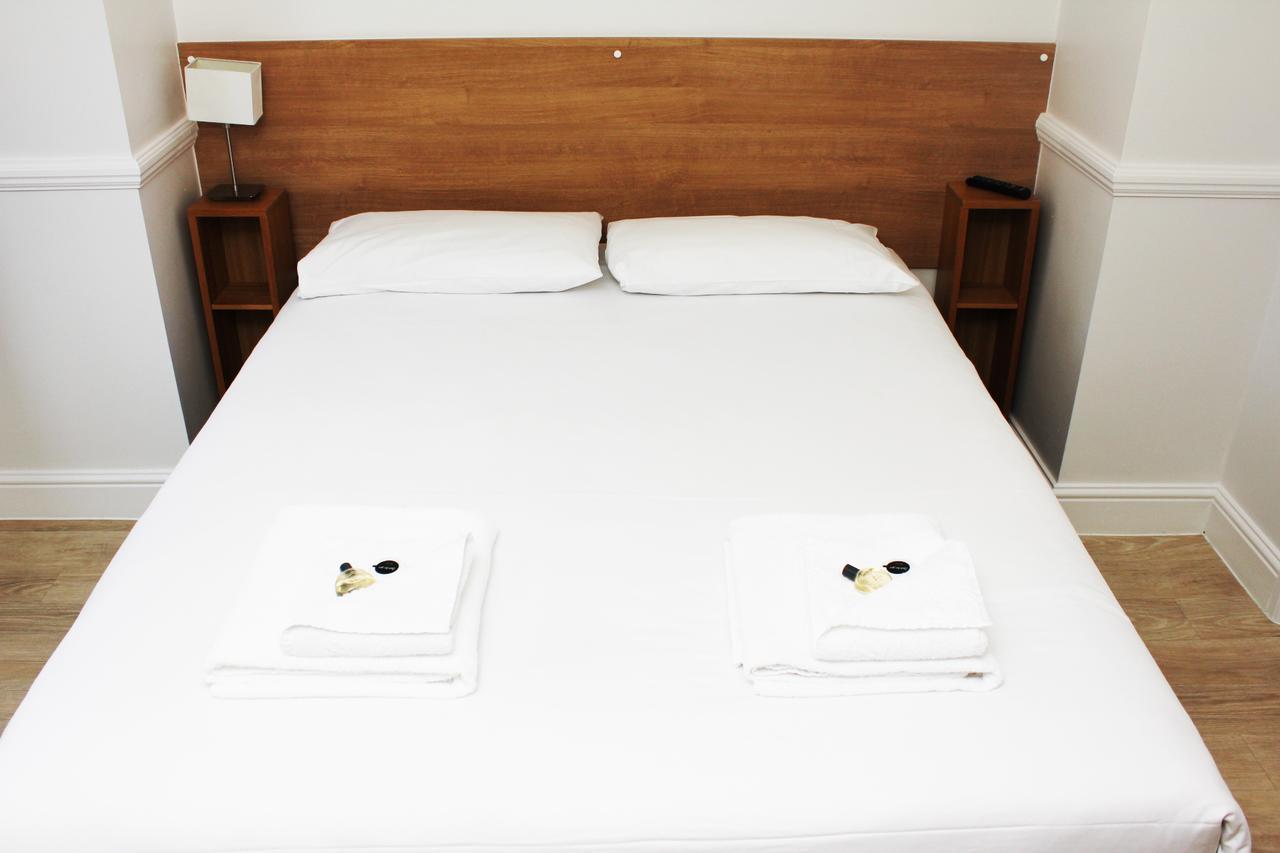 Brentwood Guest House Hotel Esterno foto
