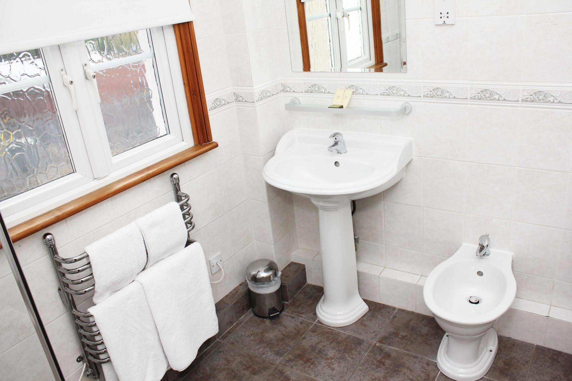 Brentwood Guest House Hotel Esterno foto